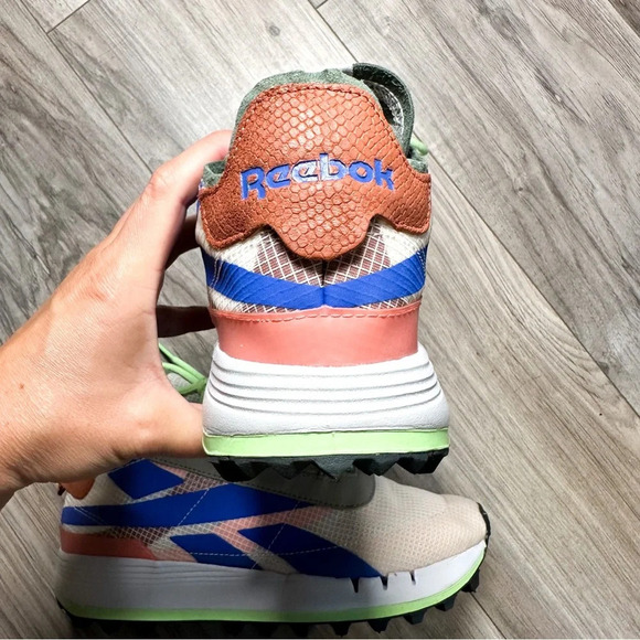 NWOT Reebok Legacy 83 Sneakers - Picture 5 of 7